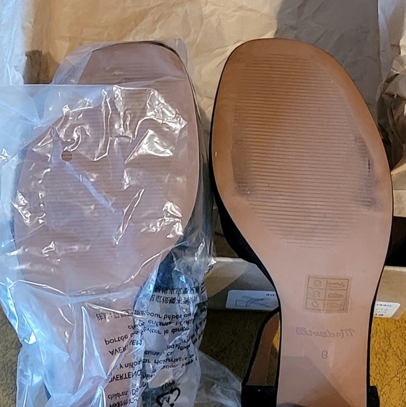 Madewell suede, size 9, true black, open toe, 3 1/2 inch block heel, strapy - Picture 6 of 6